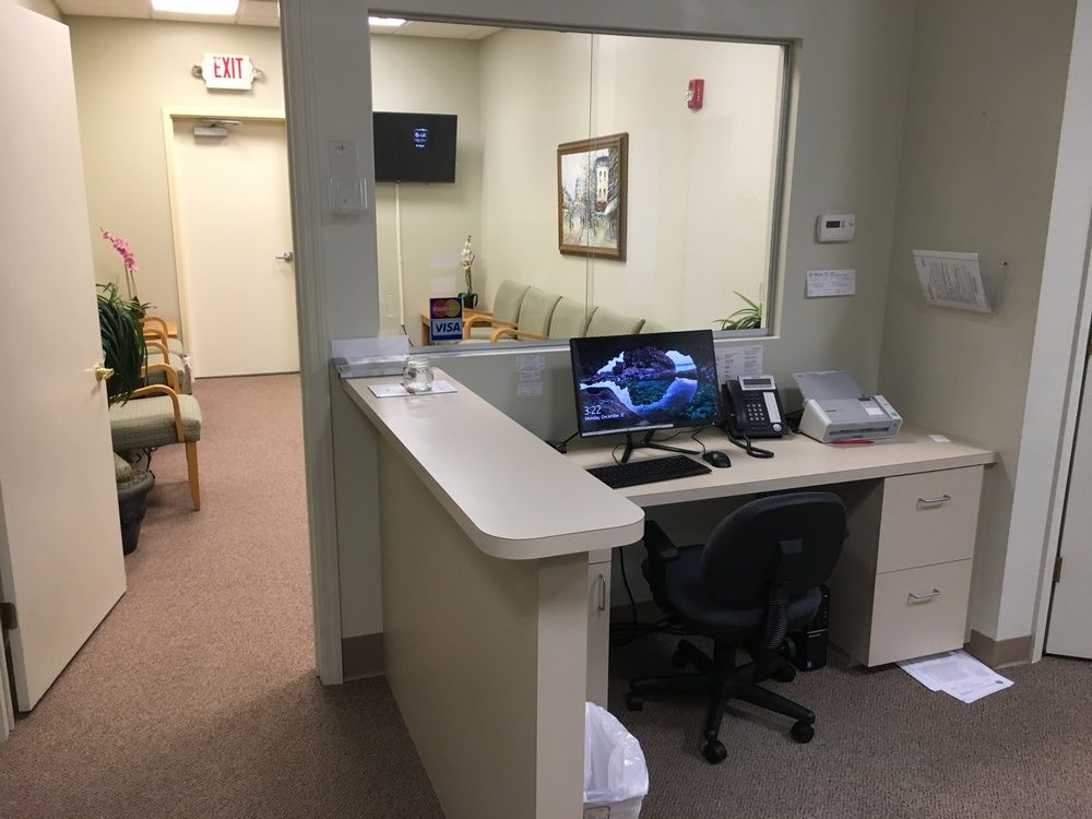 Class "A" Professional/Medical Space Near Hospital & US 1: 1680 SE Lyngate Dr, Port Saint Lucie, FL 34952